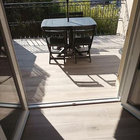 Studio Meuble Climatise Avec Terrasse Draguignan Eksteriør billede
